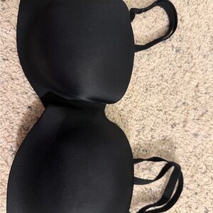 Black Strapless Push-Up Bra